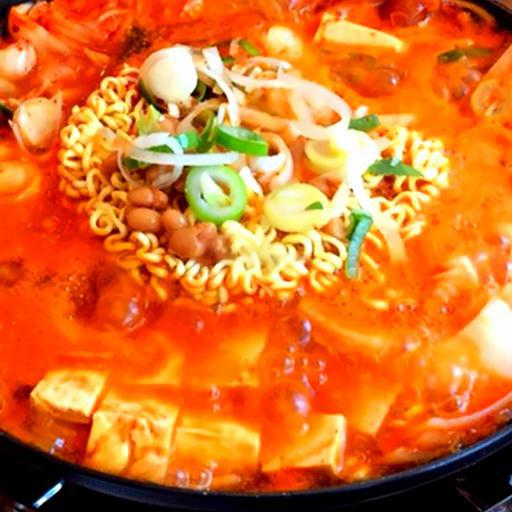 mi-tron-tokbokki-mix-cha-vien-tong-hop