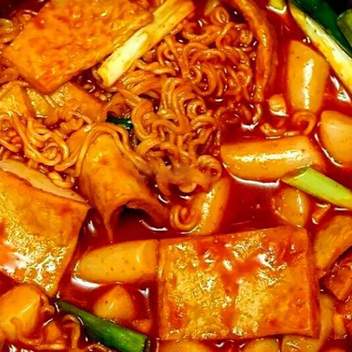 mi-tron-tokbokki-mix-ho-lo-thai