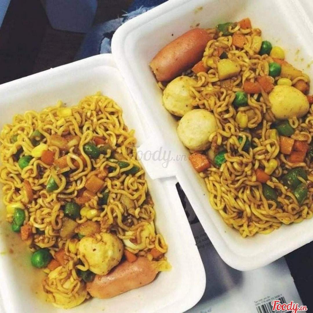 mi-indomie-tom-surumi