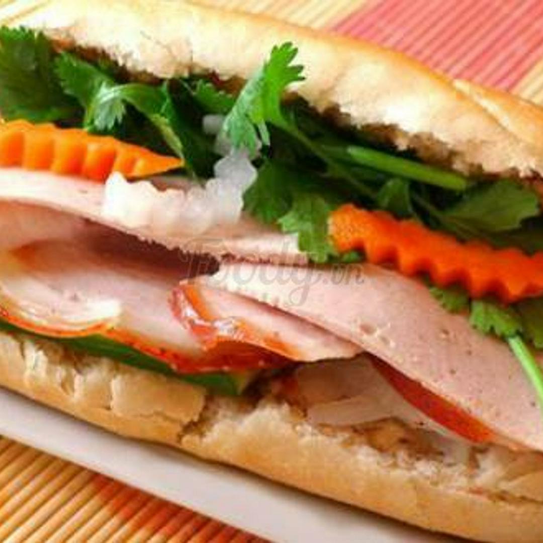 banh-mi-ac-biet