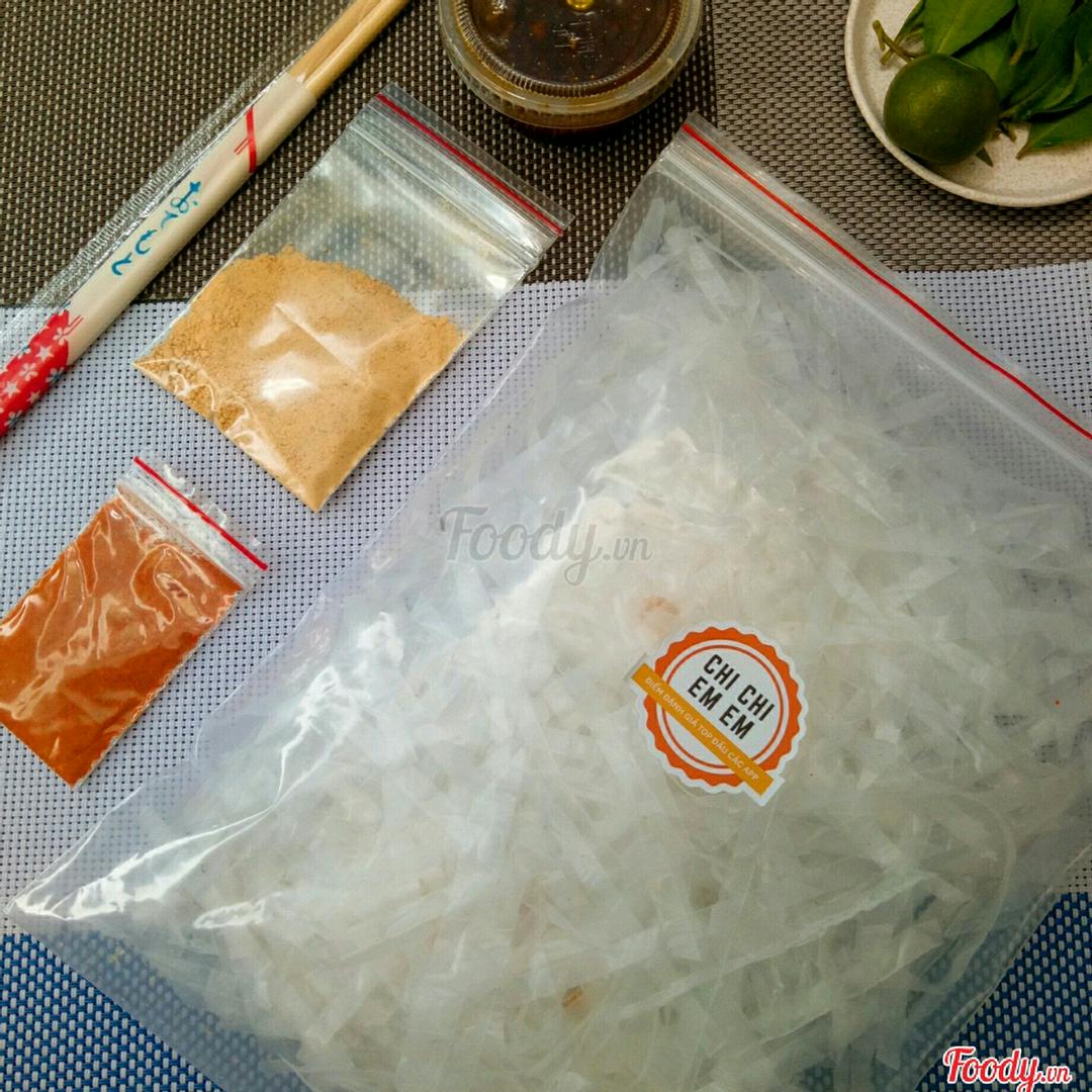 banh-trang-muoi-nhuyen-size-lon