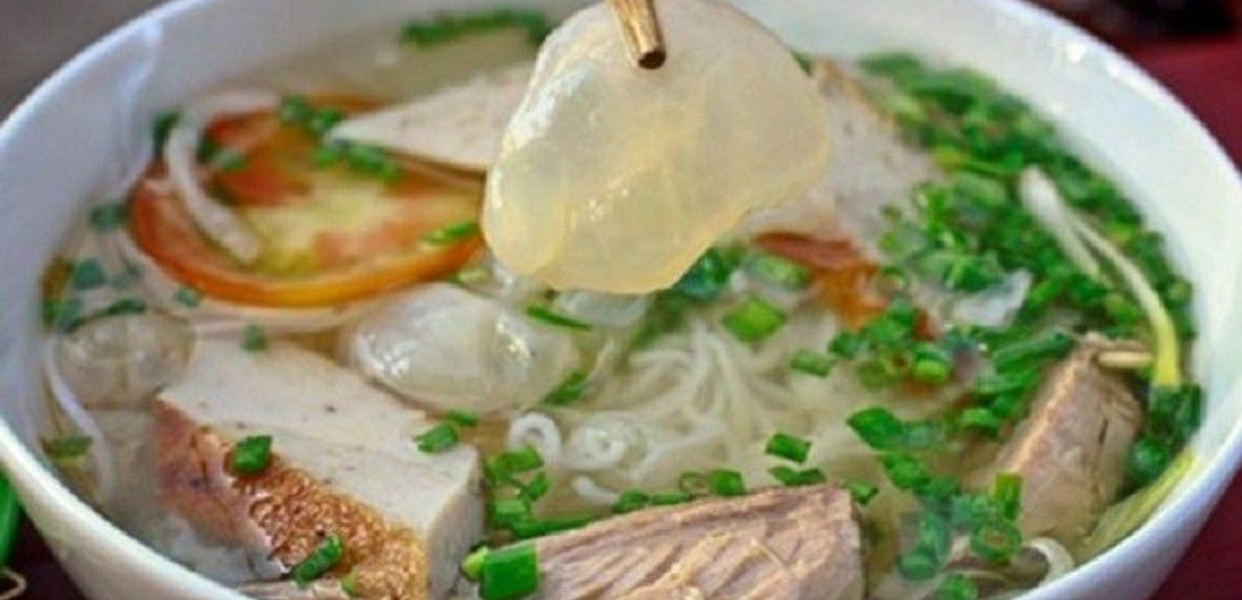 banh-canh-cha-ca-nha-trang-ac-san-mien-trung