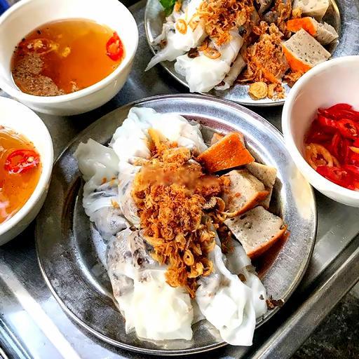 banh-cuon-thit-cha-que