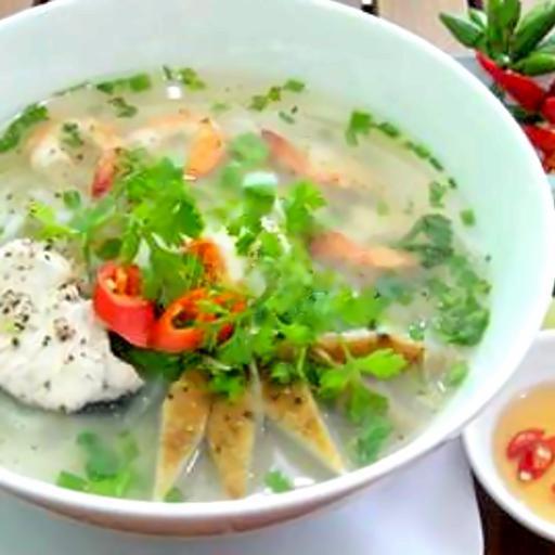 banh-canh-cha-ca-phan-thiet