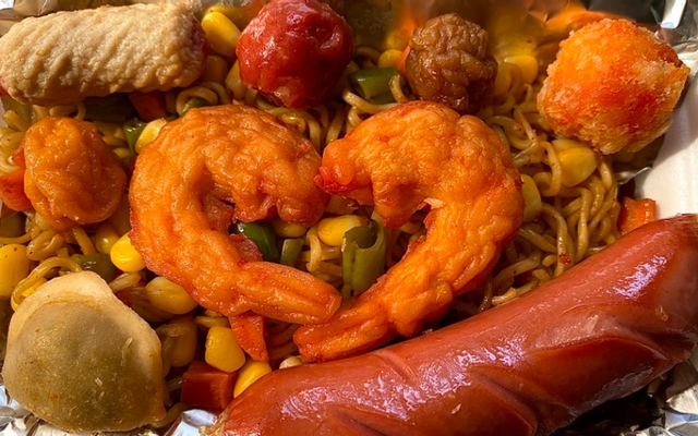 my-tron-indomie-1998-food-khuong-trung