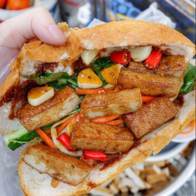 banh-mi-cha-ca-cha-bong