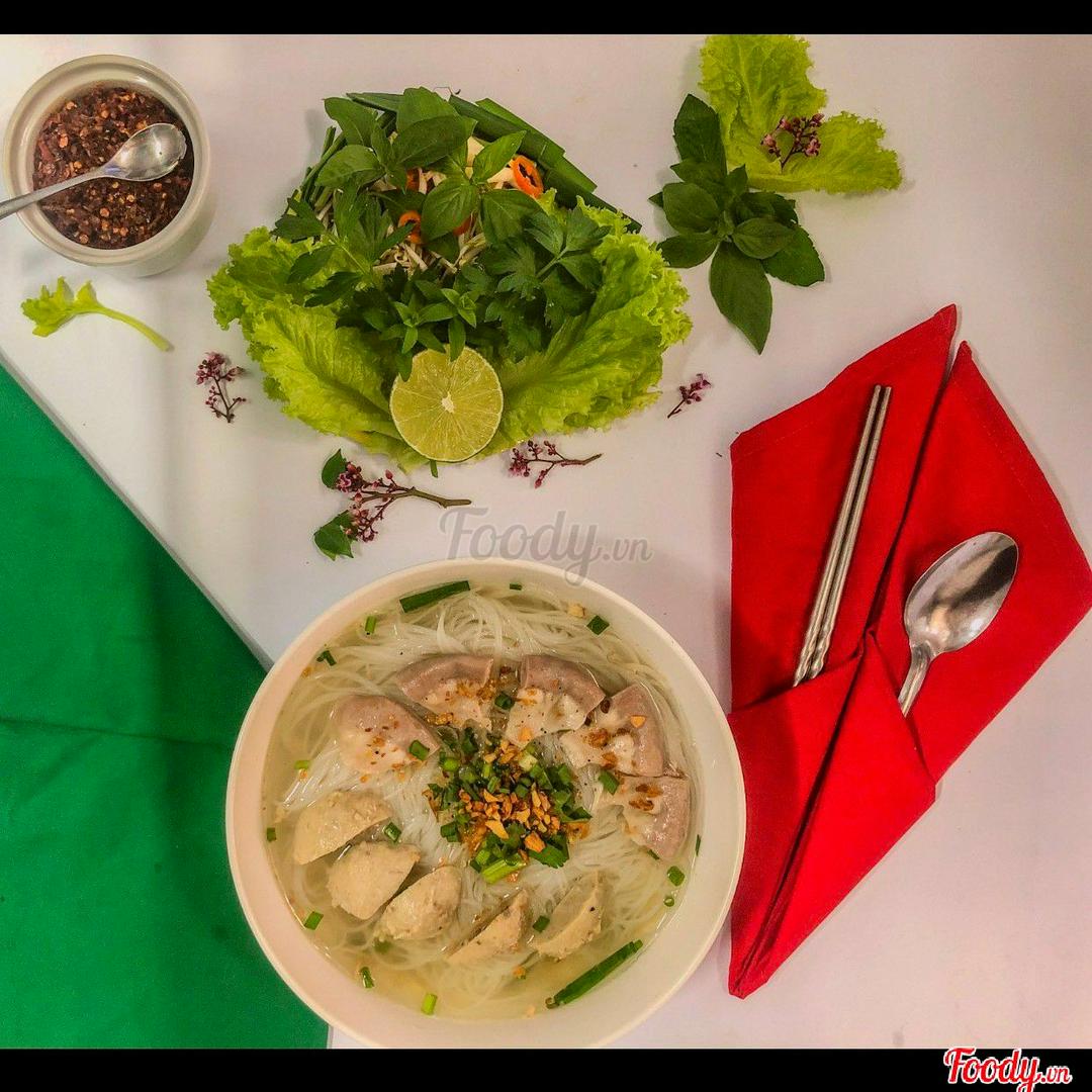 banh-canh-pheo-vien
