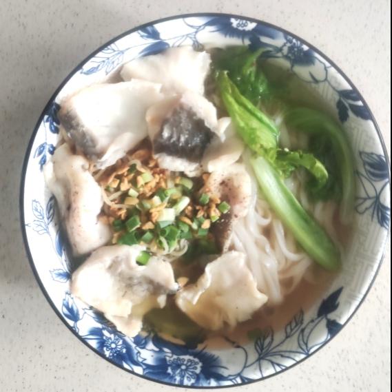 Hủ Tiếu Mì Cá (hủ tiếu dai, bún gạo, mì vắt, mì gói)