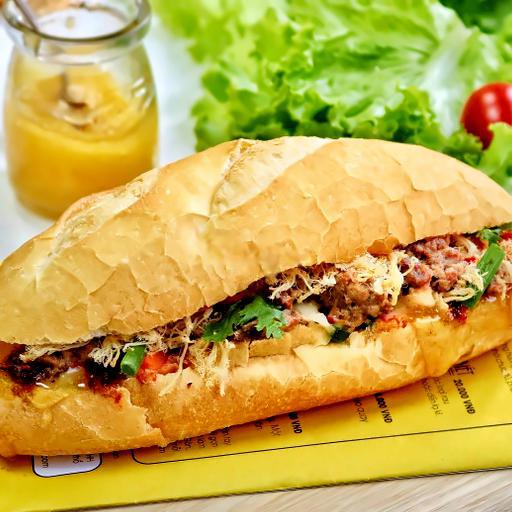 banh-mi-pate-trung