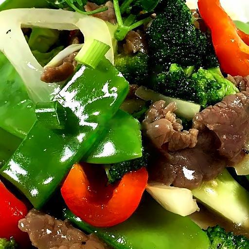 com-thit-bo-xao-thap-cam