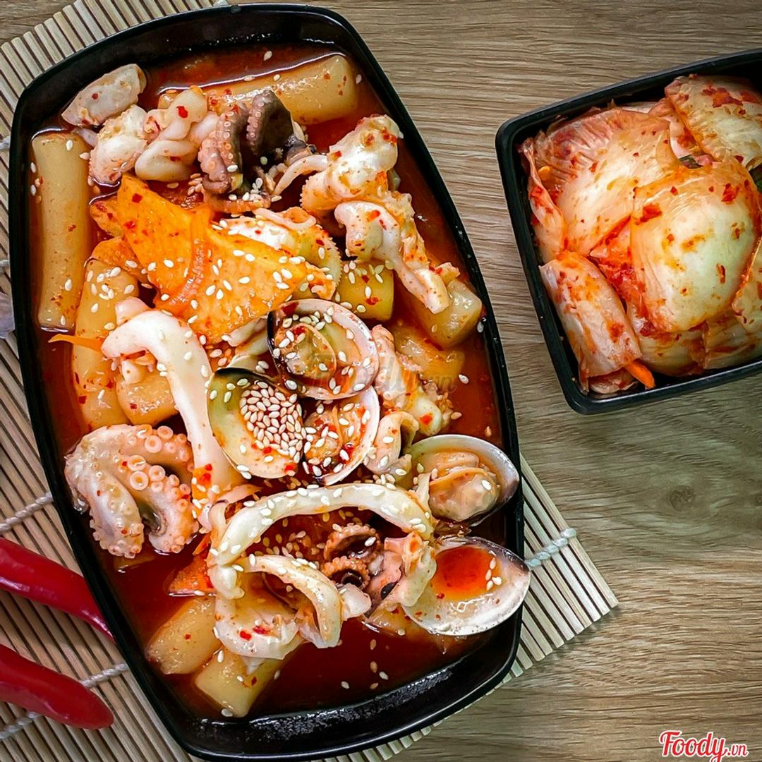 tokbokki-hai-san-han-quoc