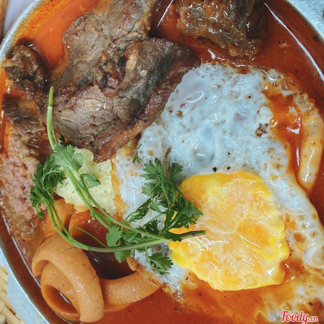 banh-mi-bit-tet-truyen-thong