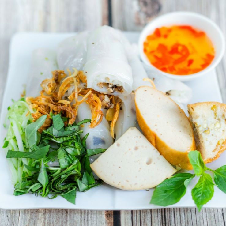 banh-cuon-cha-bo