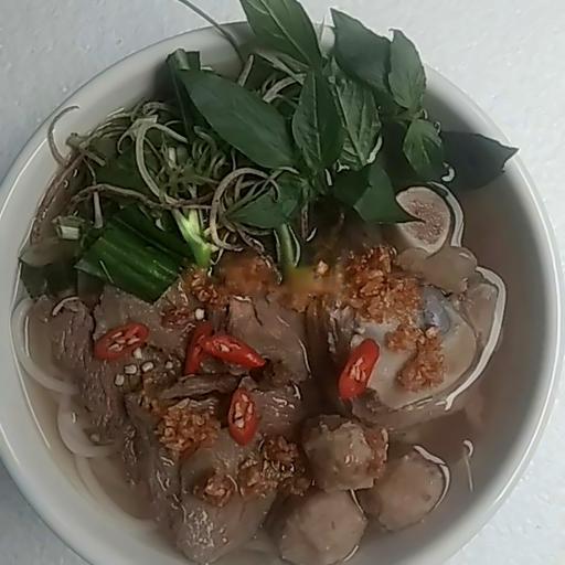 bun-bo-hue-gio-thit-nam-bo-vien