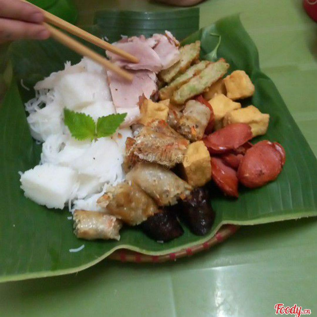 bun-au-ay-u-xuc-xich