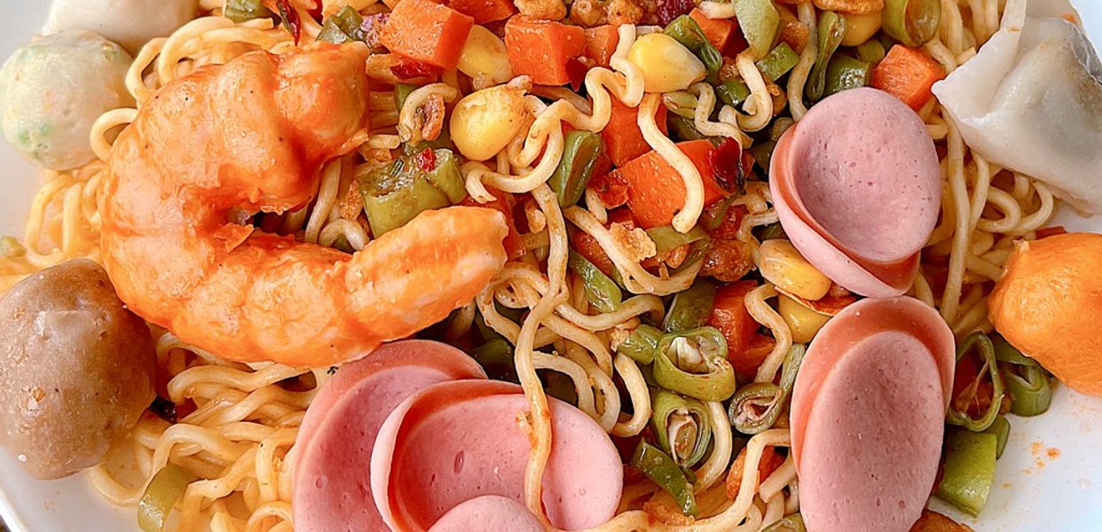 ba-con-soi-my-tron-indomie-an-vat-lac-trung