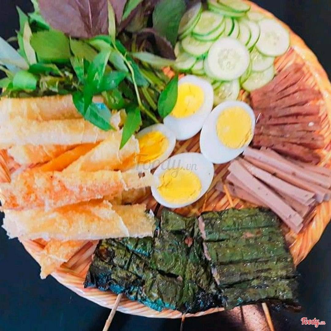 f-met-lon-banh-cuon-tay-son-lui-heo