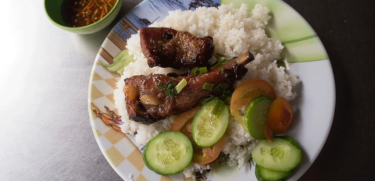 co-be-com-binh-dan-30k-uong-so-10