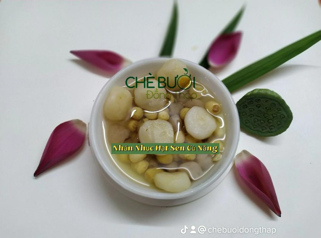 nhan-nhuc-hat-sen-cu-nang