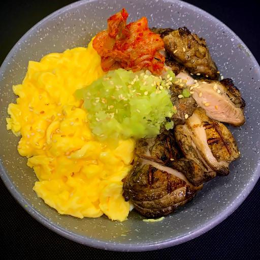 05-com-tho-hai-loai-trung-chien-ga-nuong-nishokudon