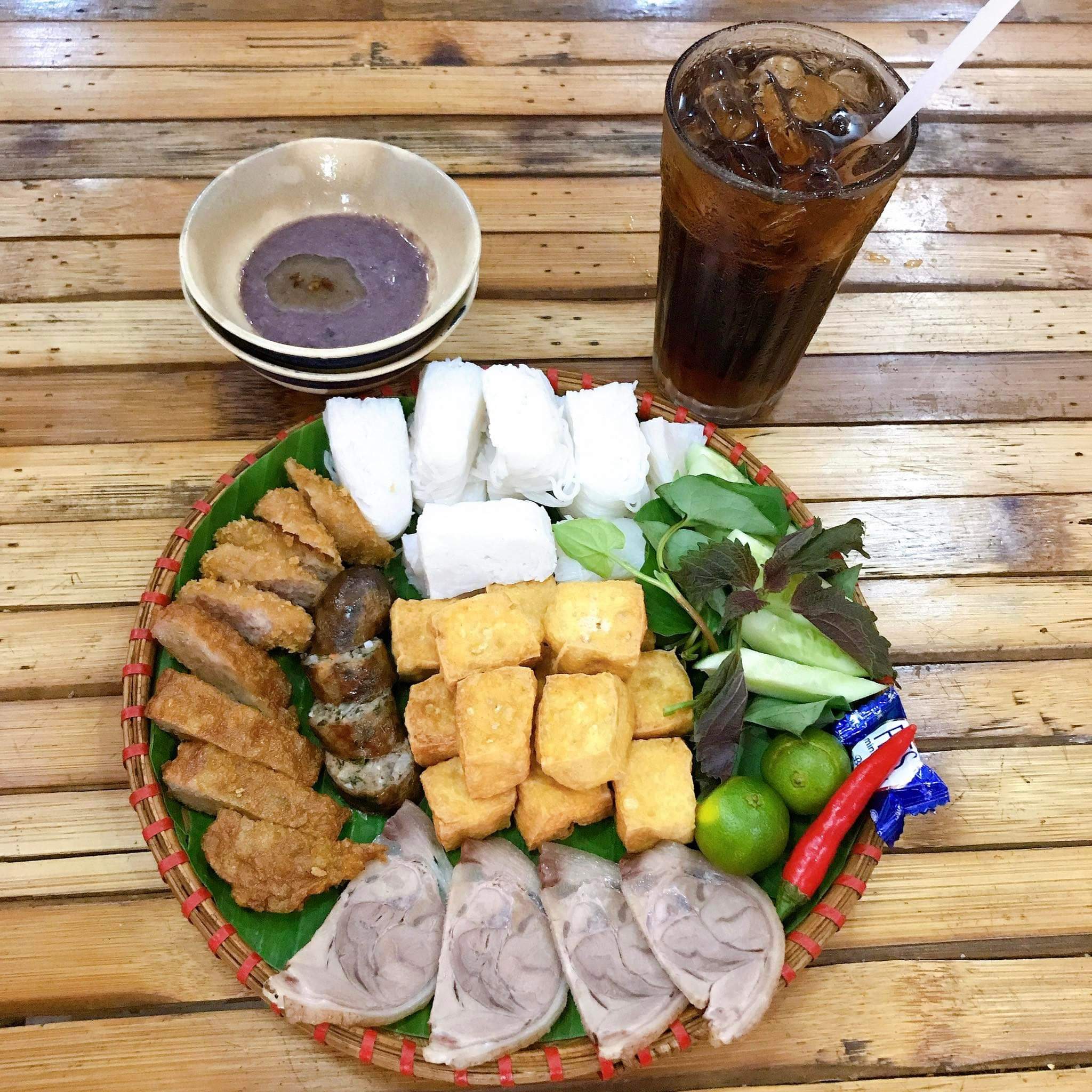 bun-au-ta-la-1-ly-cocacola