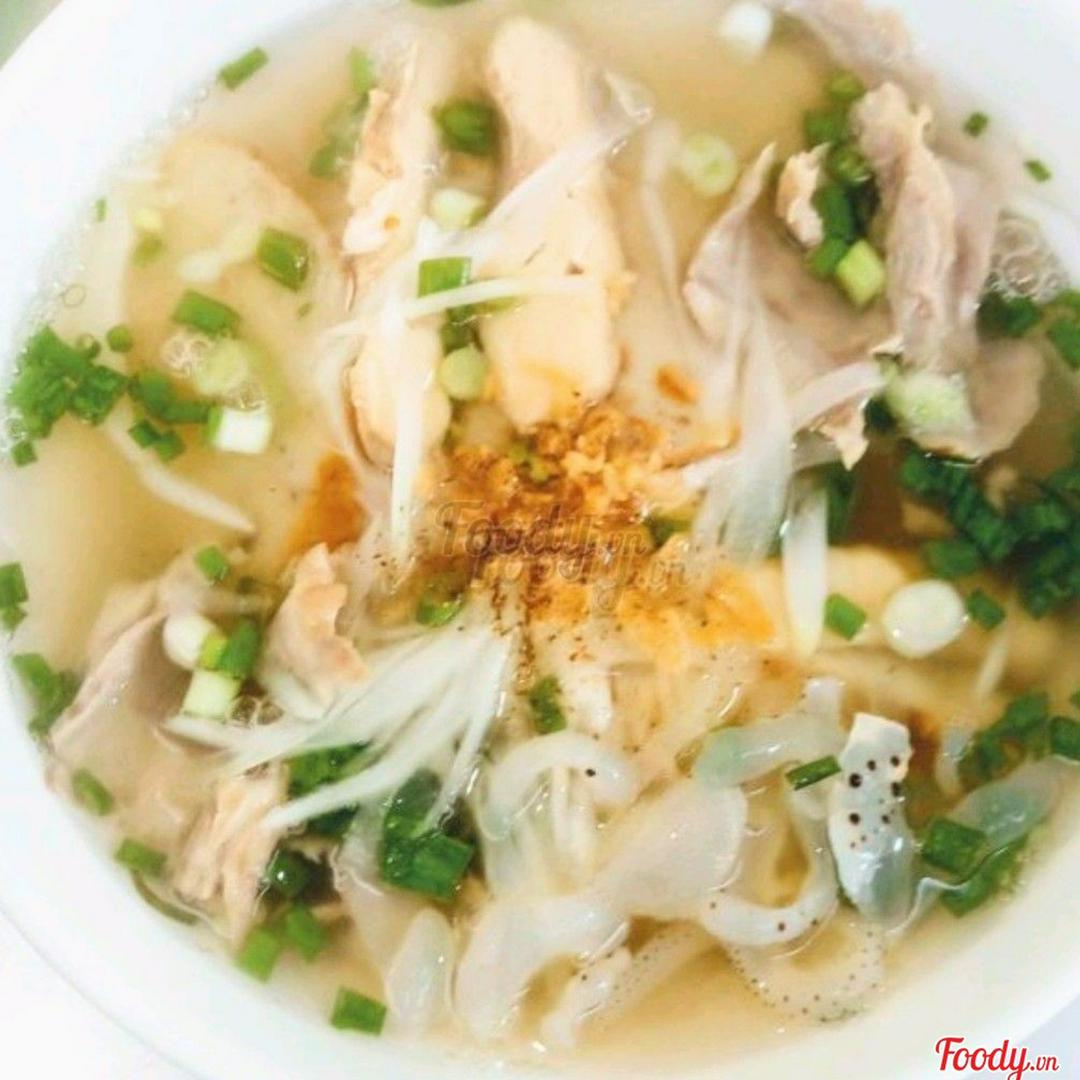 banh-canh-cha-ca-sua