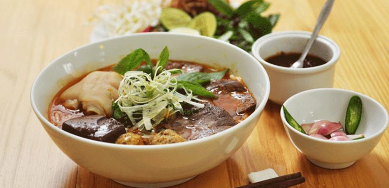 o-men-bun-bo-hue-nguyen-thi-inh