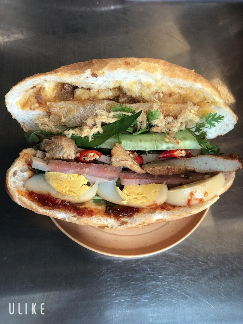 combo-banh-mi-ac-biet-tang-luc-ho-van-fuzetea-tra-chanh-sa-gia-uu-ai