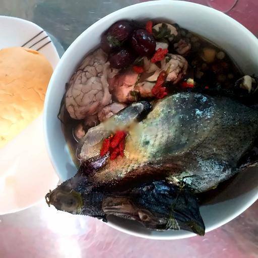 ga-ac-ca-con-oc-kem-banh-my