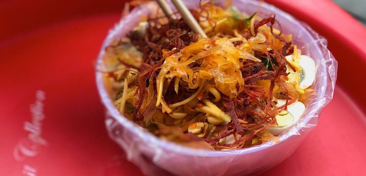 ganh-banh-trang-tron-co-xuan-phan-van-han