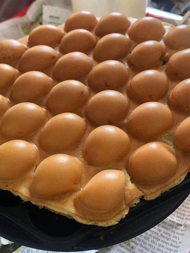 banh-truyen-thong-nhan-xuc-xich