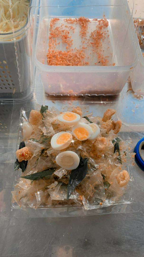 banh-trang-deo-toi-top-mo-trung-long-ao