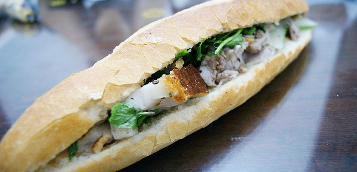 my-dung-banh-mi-thit-banh-mi-ga-tran-quang-khai