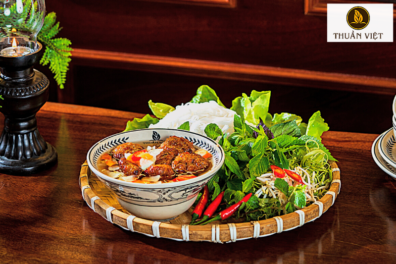 bun-cha-ha-noi-chi-lay-cha-vien