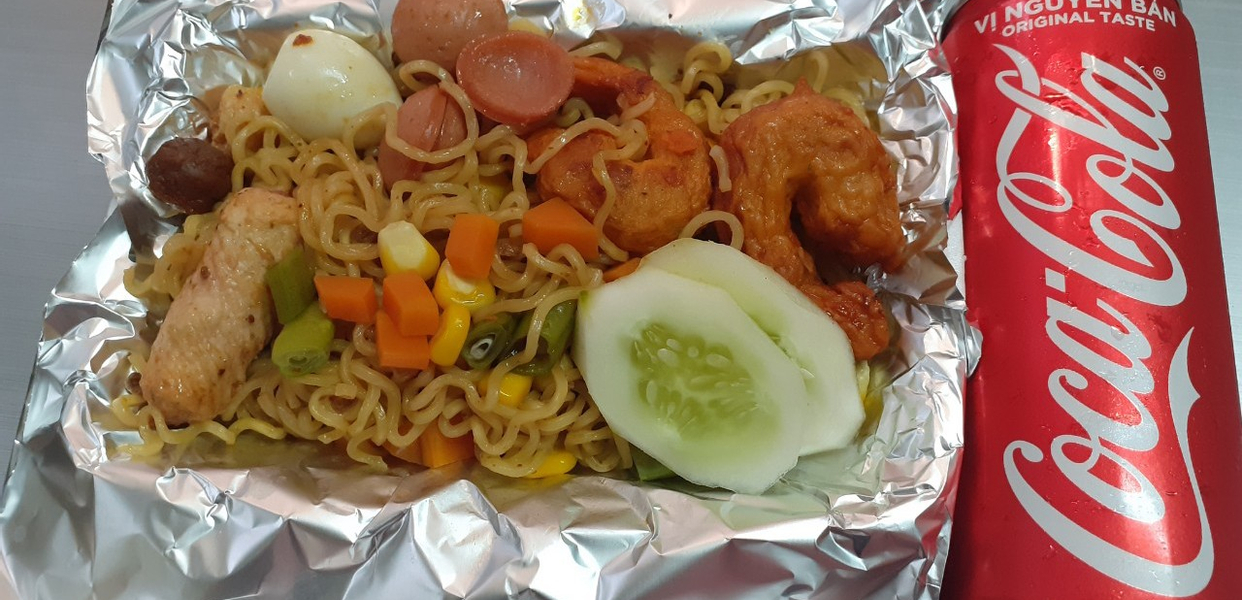 mixed-food-chuyen-mi-tron-xuan-inh