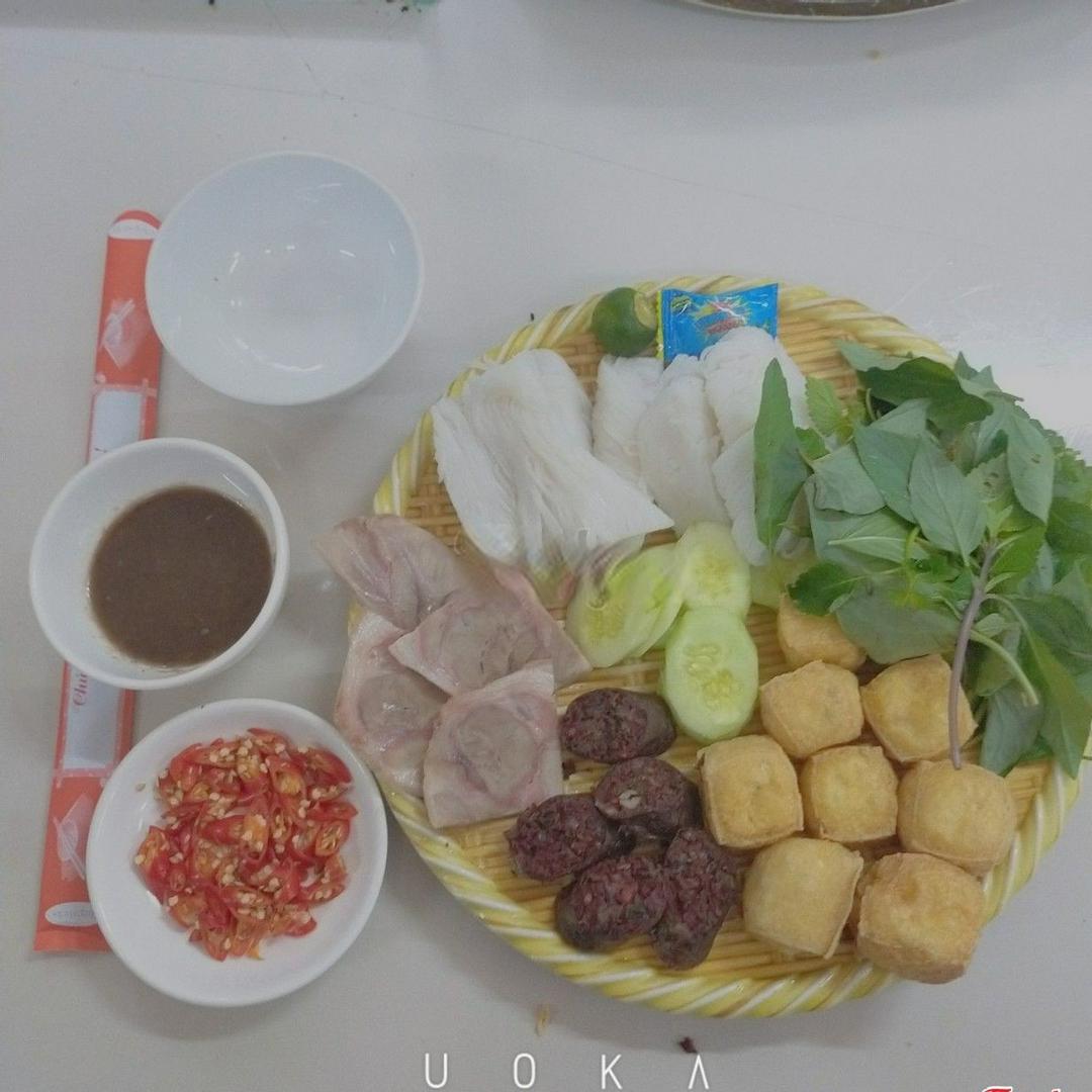 bun-au-thit-chan-gio-doi-chien