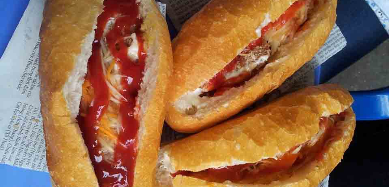 chu-tuan-banh-mi-kep-nem-khoai-huong-vien