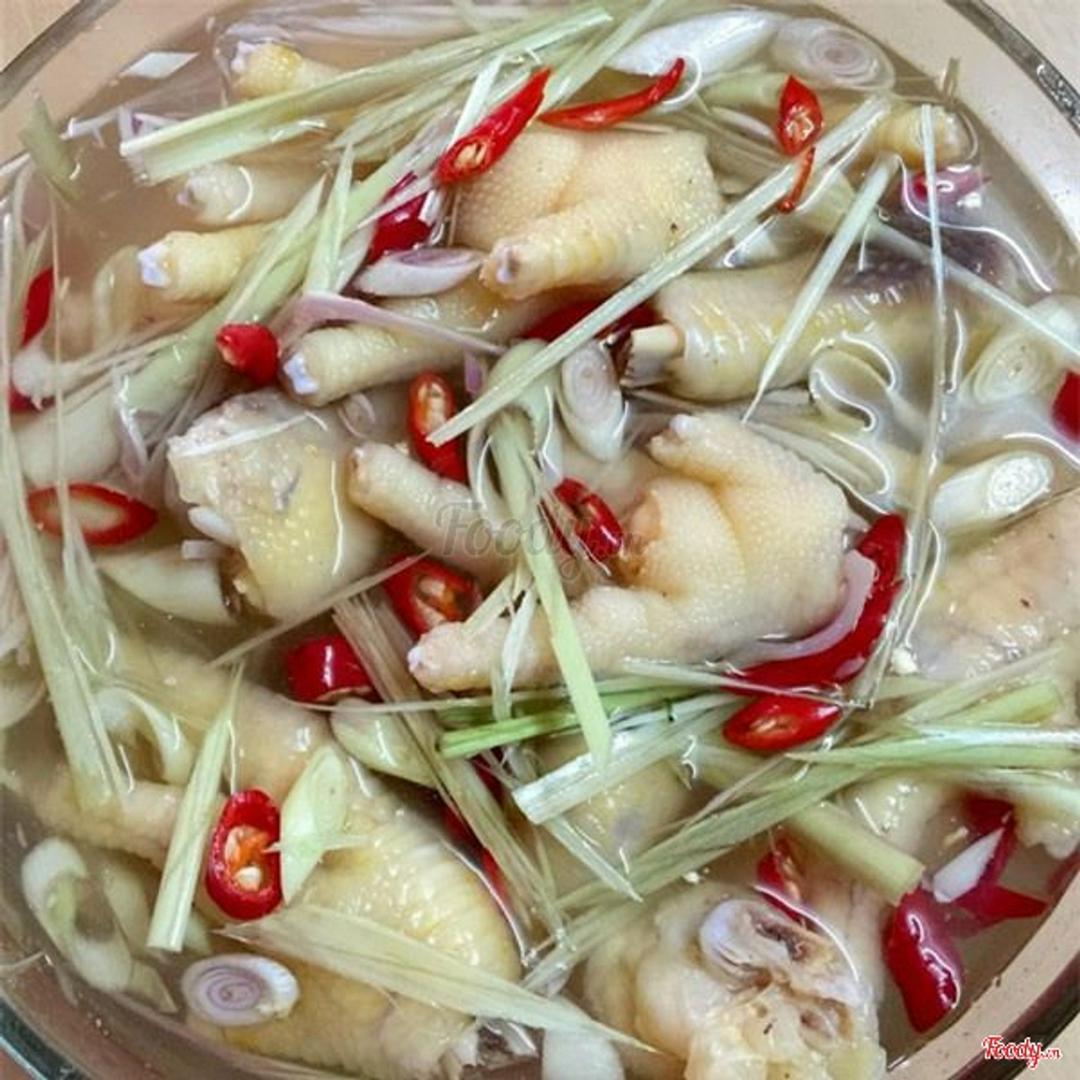 chan-ga-co-xuong-xao-sa-ot