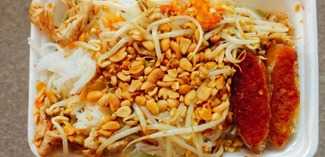 co-luom-bun-thit-xao-nguyen-cong-tru