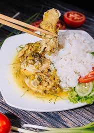 com-thit-quay-ga-rang-gung-dua-chua-xao