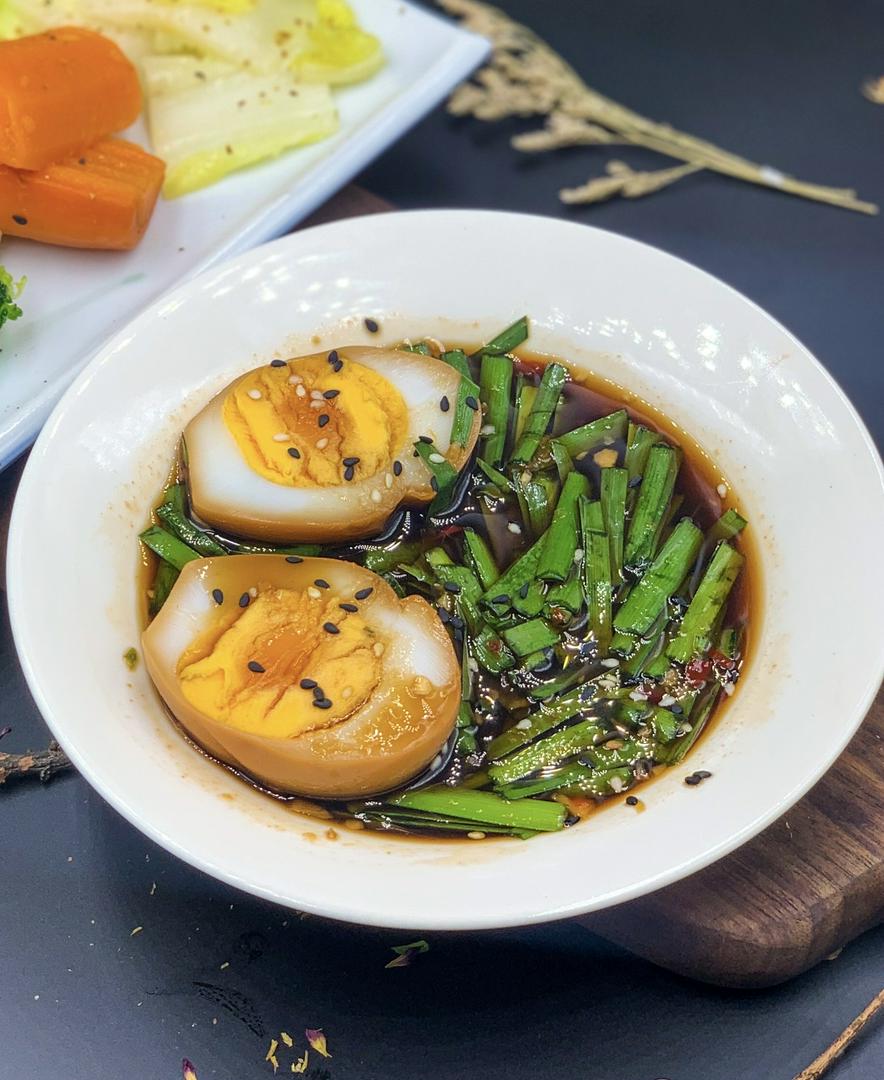 trung-ngam-tuong-ong-ngua