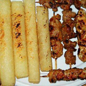 com-lam-thit-xien-nuong