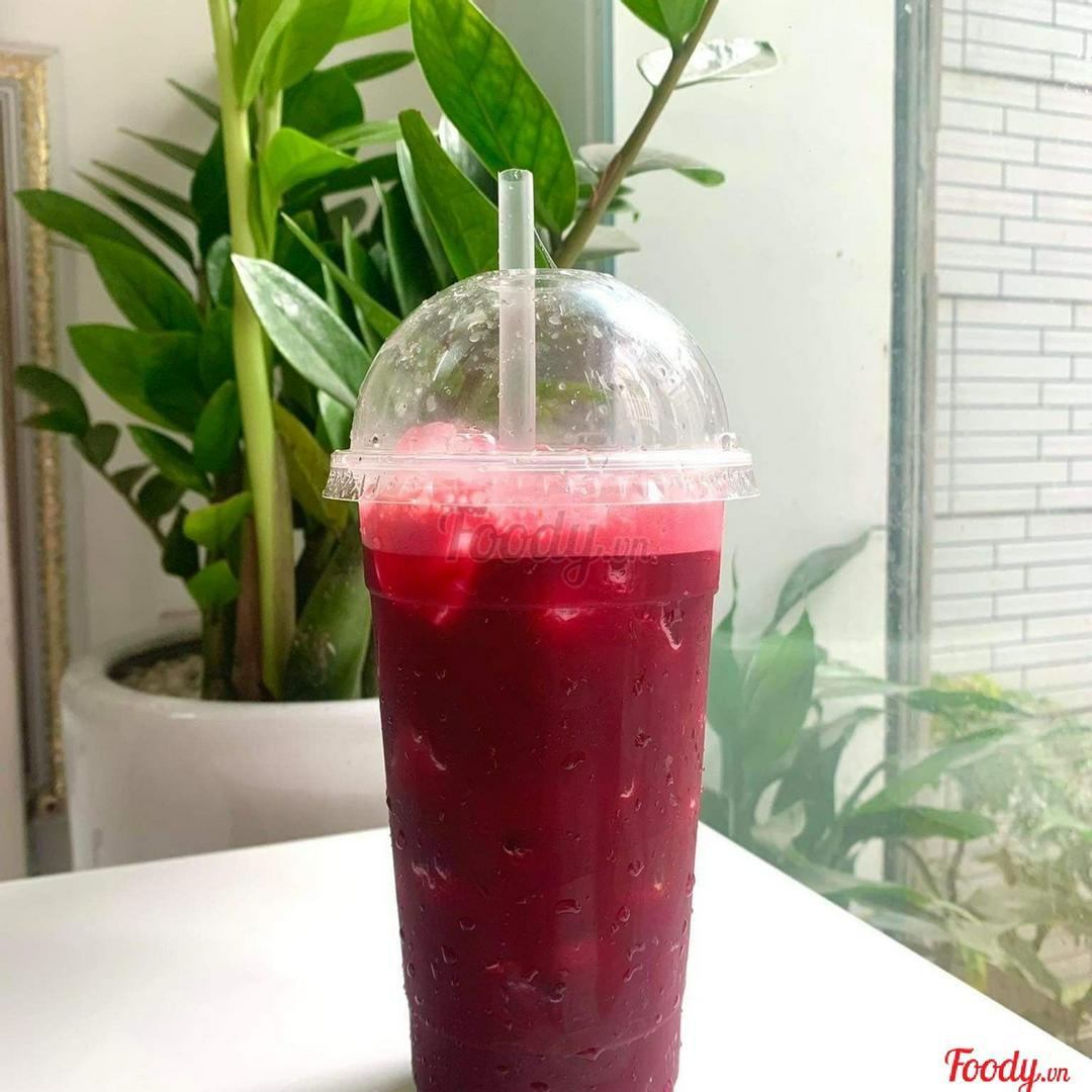 nuoc-ep-ca-rot-tao-o-cu-den