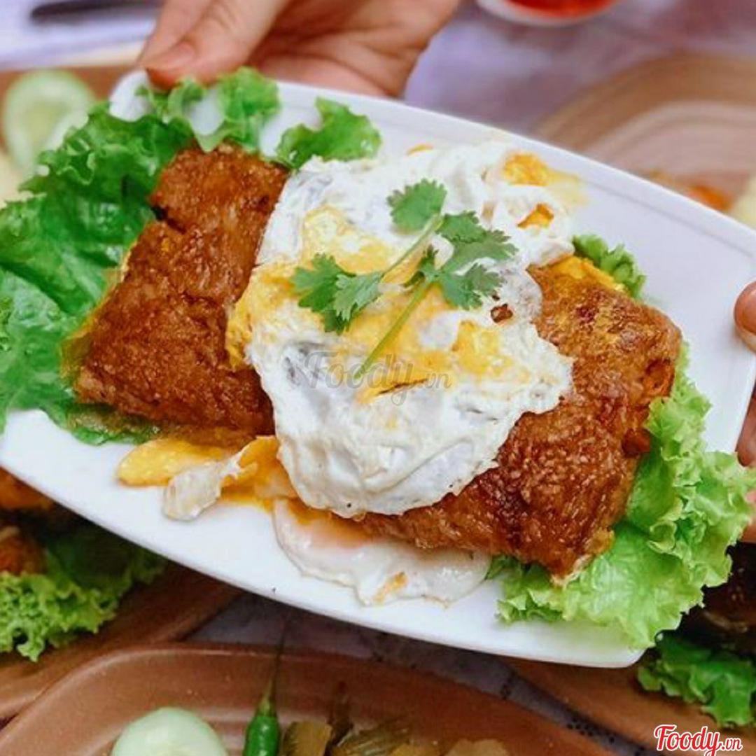 xoi-bat-buu-la-sen-chien-trung