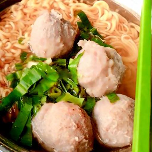 mi-goi-ac-biet-tai-nam-gan-bo-vien