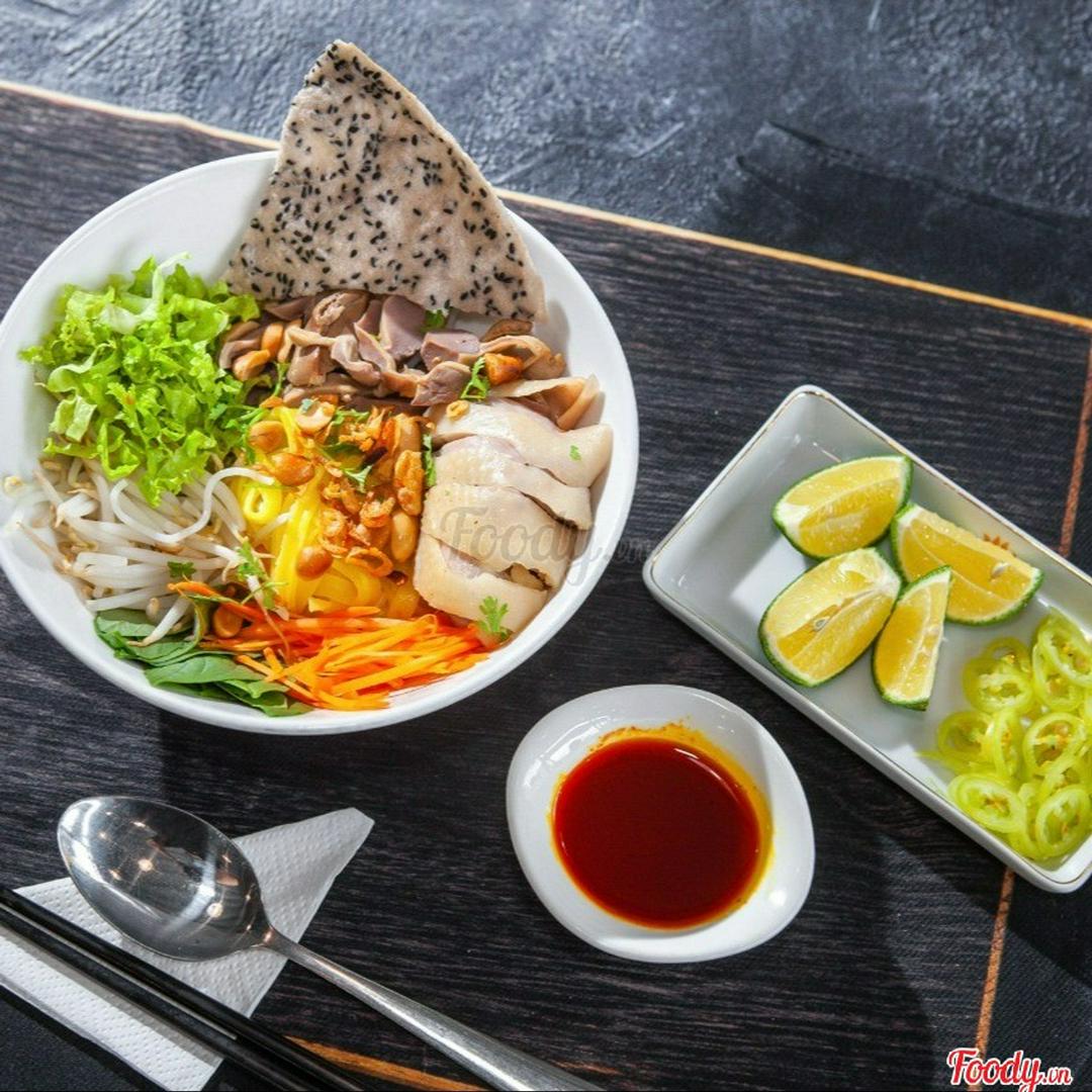 mi-quang-tron-long-ga