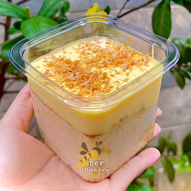 banh-bong-lan-kem-trung-dua-nuong