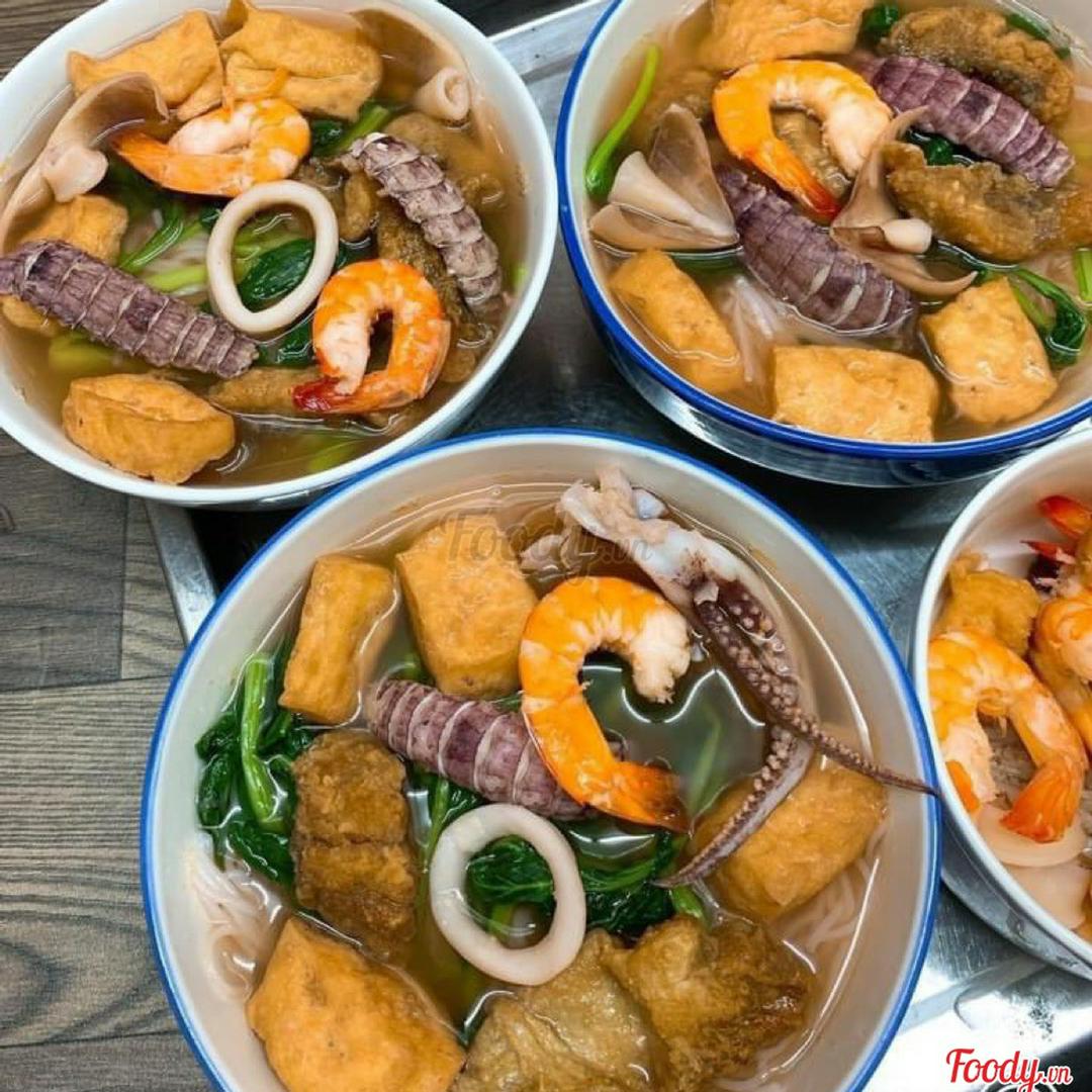 bun-hai-san-thap-cam