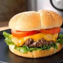 hamburger-bo-trung-pho-mai