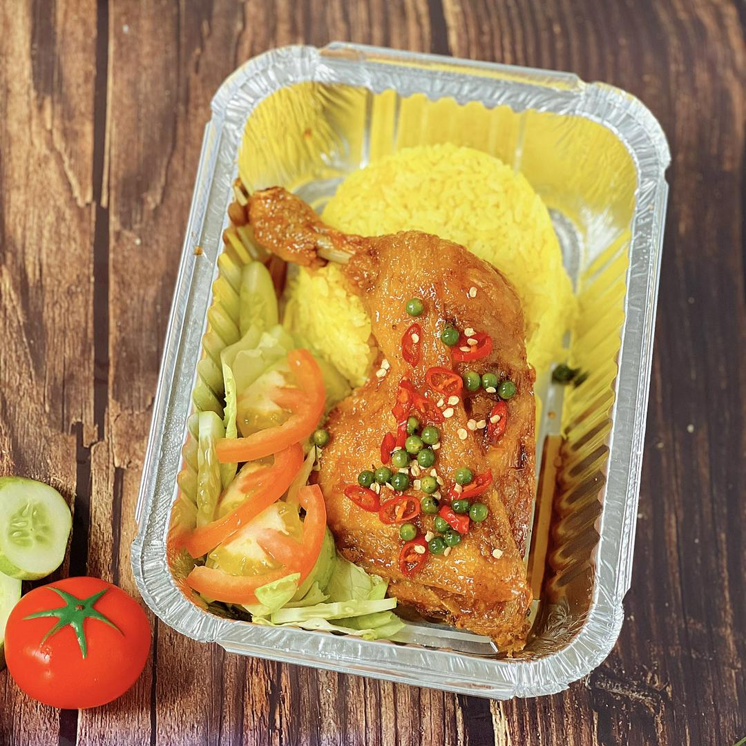 com-ga-sot-tieu-xanh-lon-plus